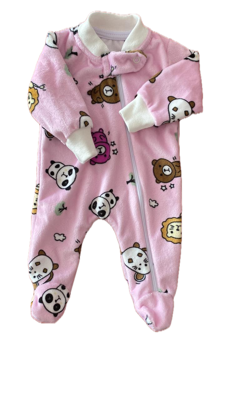 Pijama para bebé con diseño cómodo y funcional